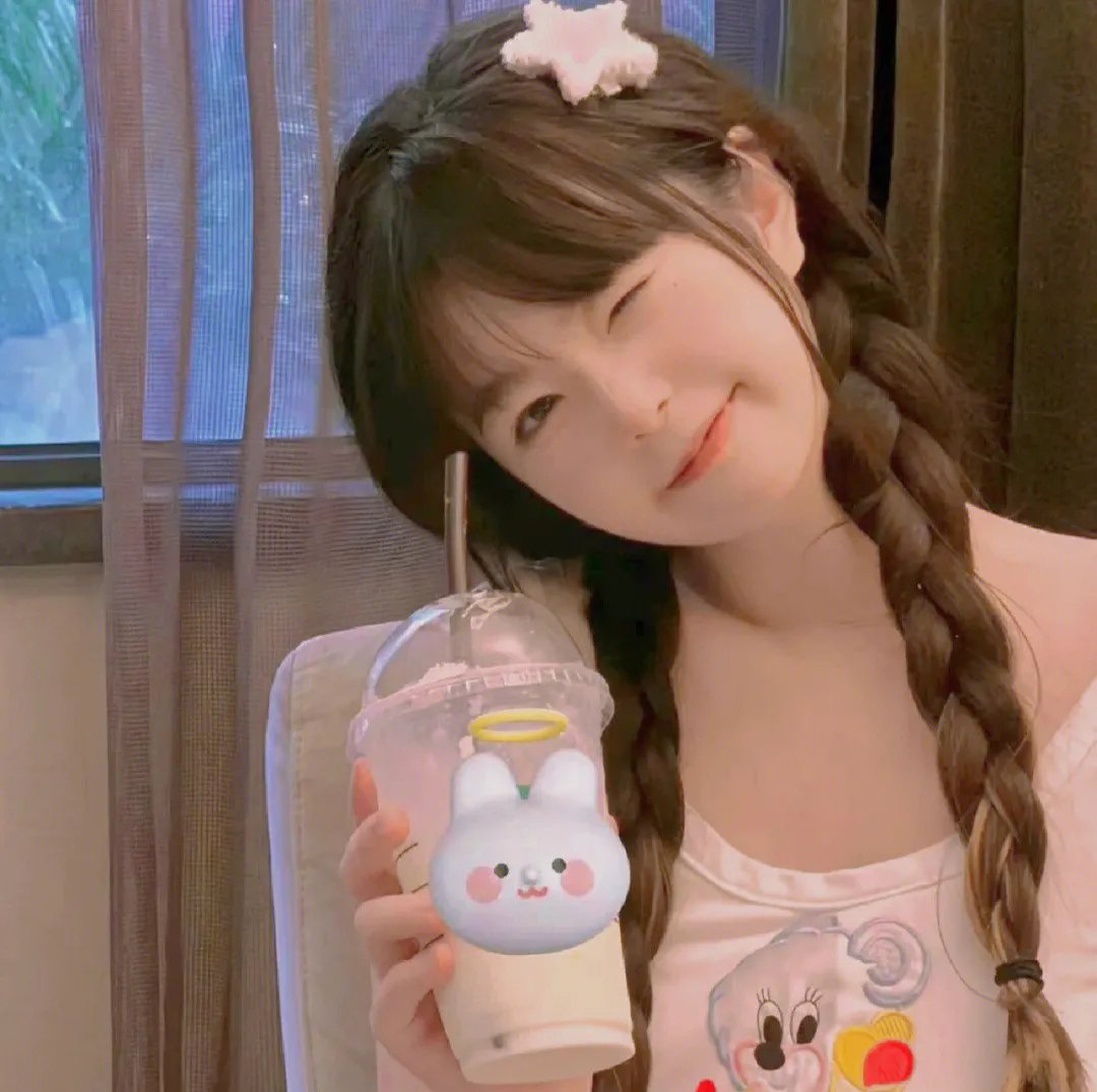 兰闺飞凤海报